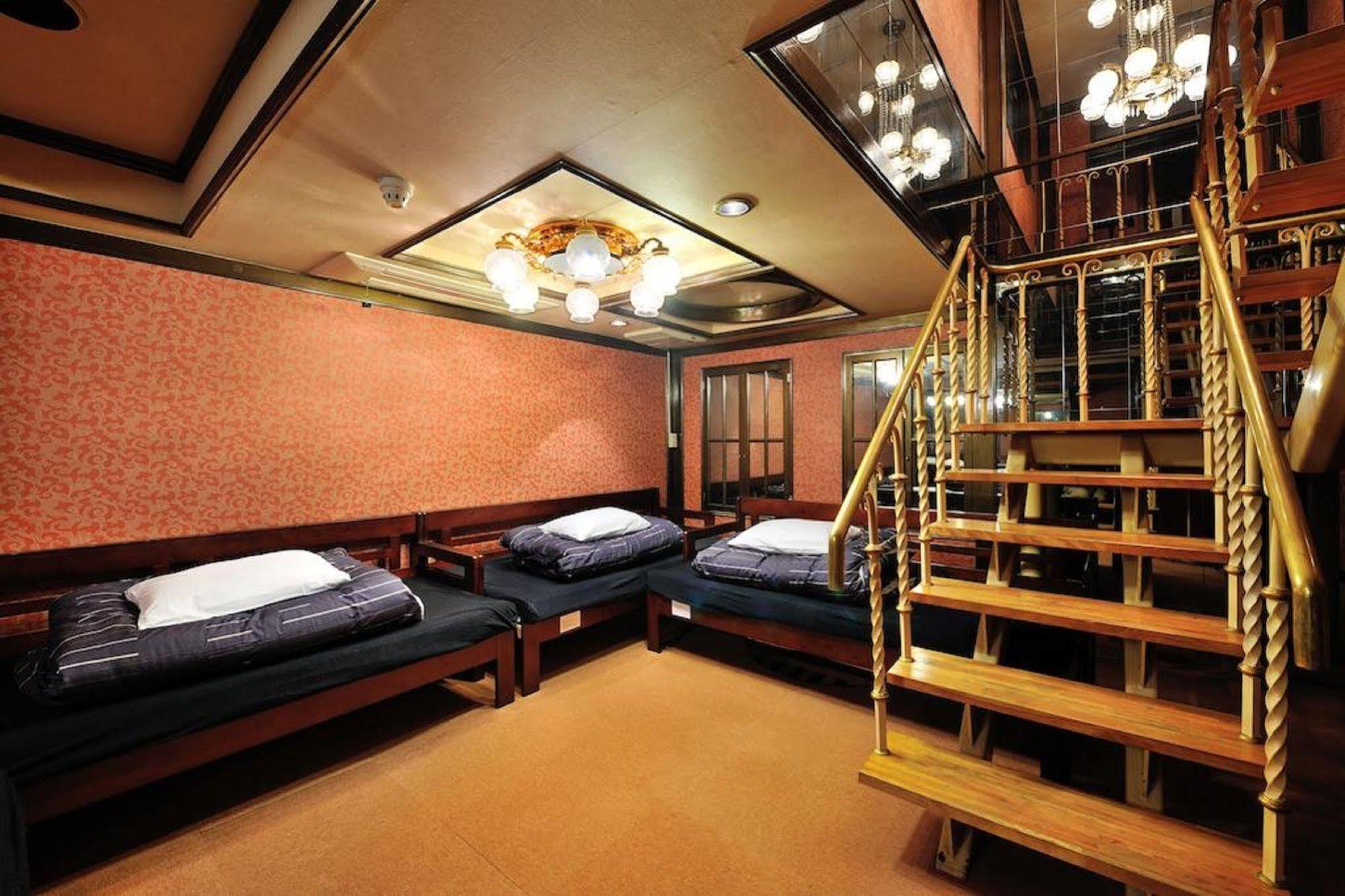 Khaosan World Asakusa Ryokan Tokyo prefektur Exteriör bild